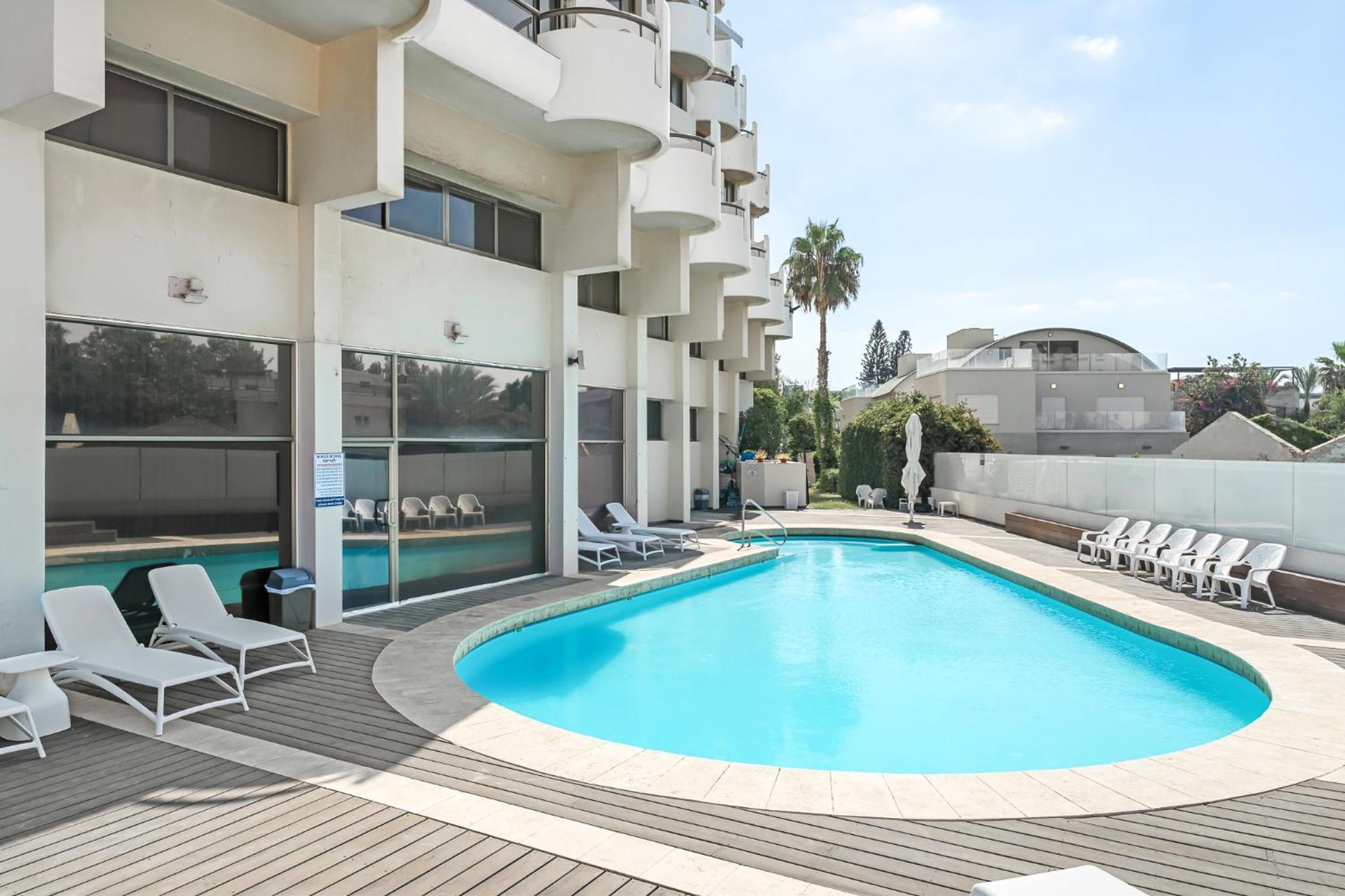 Sunsets Paradise 2Br With Parking By Beachfront Stay Herzelia المظهر الخارجي الصورة